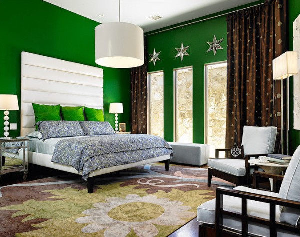 Спальня с зелеными обоями - 70 фото